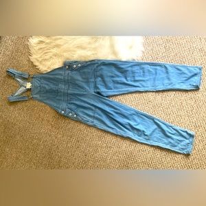 American Eagle denim overalls, gently used, in great condition, size small